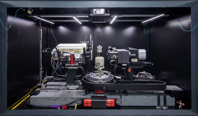 Photo of a Zeiss Versa X-ray machine